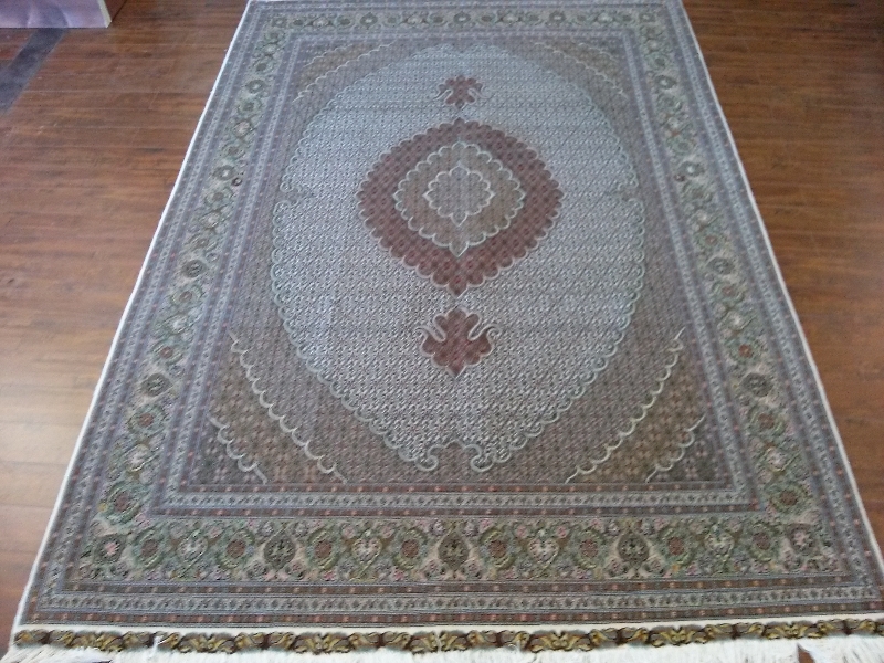 7x10 Handmade Persian Tabriz Mahi area rug