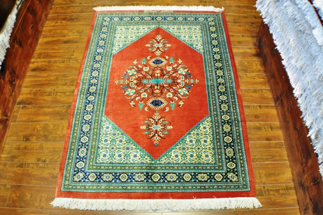 Qum 3x5 100% Silk rug